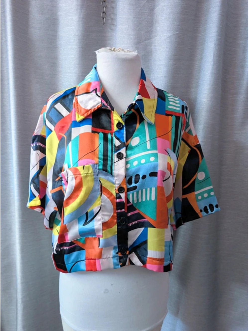 SOLD Satin Abstract Cropped Button Up Blouse L